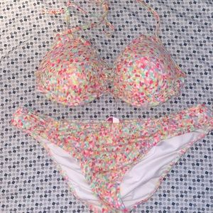VICTORIA SECRET SWIM MATCHING TOP AND BOTTOM, 34C top, lg bottom